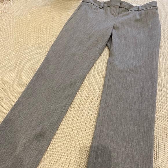 Express Columnist Size 2 - Picture 2 of 3